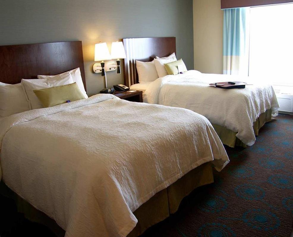Hampton Inn And Suites - Lincoln Northeast Номер фото