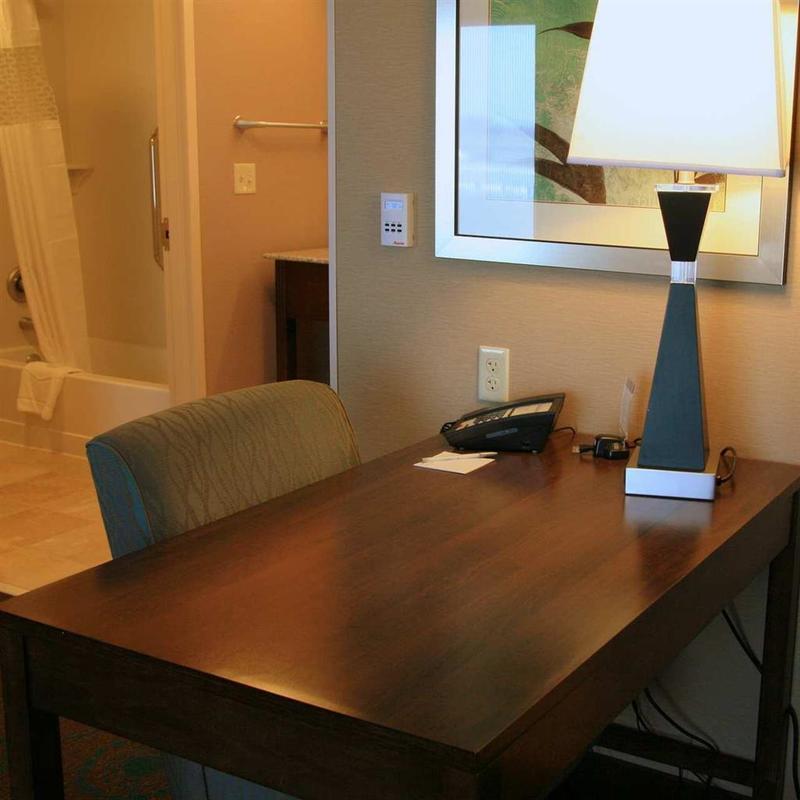 Hampton Inn And Suites - Lincoln Northeast Номер фото
